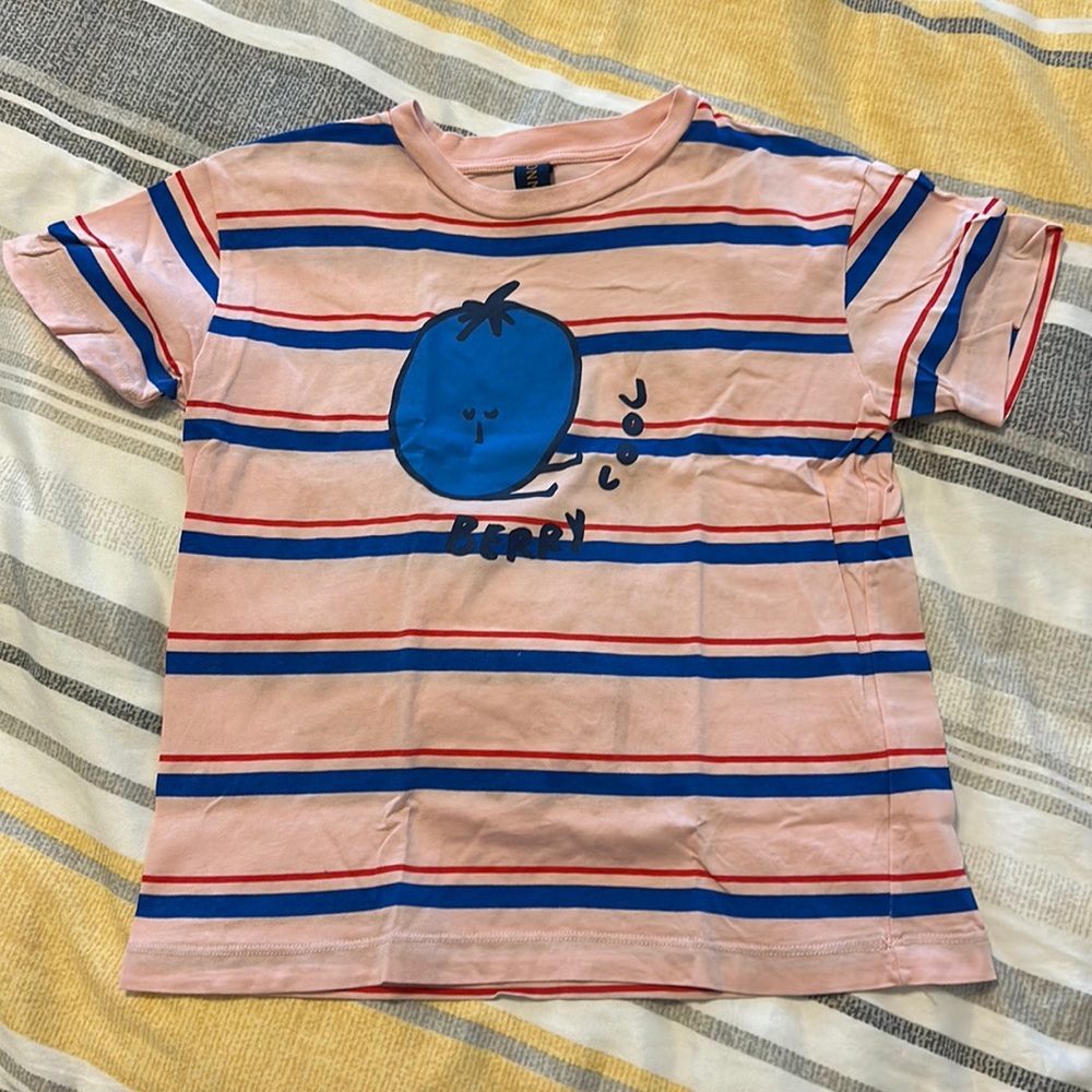 WORN ONCE. like brand new. Unisex tee.
